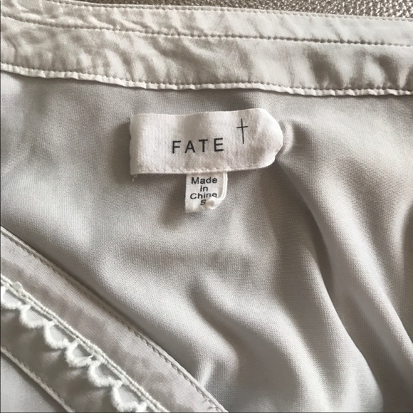 Urban Outfitters Gorgeous layered Tunic - Picture 3 of 5